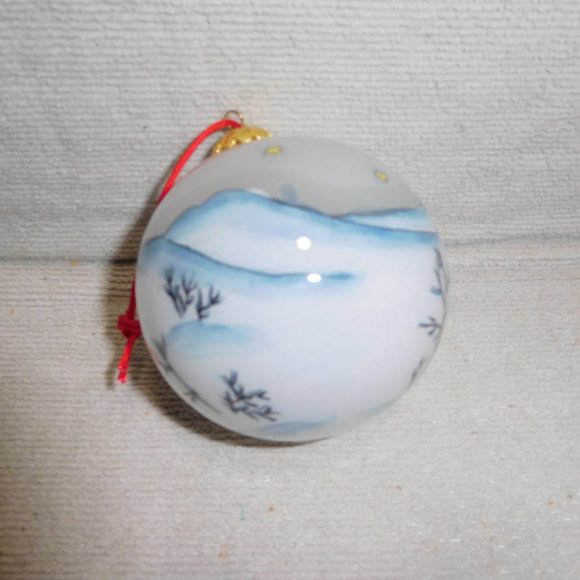 Siberian Husky Ornaments-Set of 2 - Picture 4 of 5